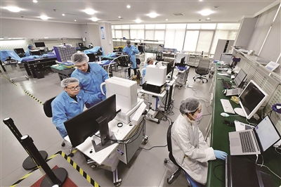 創新驅動未來 研發高端醫療設備，加速開拓國際市場，軟件及輔助設備協同并進